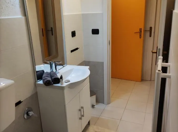 Firmino Oda ve Kahvaltı